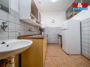 Prodej kanceláře, Oskořínek, Družstevní, 850 m2