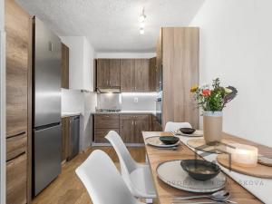 Prodej bytu 3+kk, Praha - Horní Měcholupy, Janovská, 63 m2