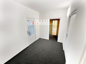 Pronájem bytu 4+1, Brno, Bzenecká, 85 m2