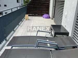 Pronájem bytu 3+kk, Praha - Hloubětín, Nademlejnská, 140 m2