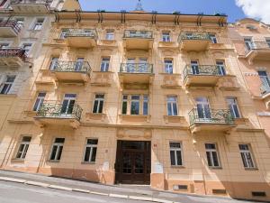 Prodej bytu 2+kk, Mariánské Lázně, Ruská, 60 m2