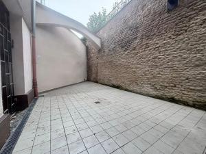 Pronájem obchodního prostoru, Praha - Žižkov, Ježkova, 64 m2