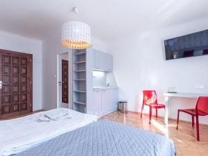 Pronájem bytu 1+kk, Praha - Nusle, Na Jezerce, 21 m2