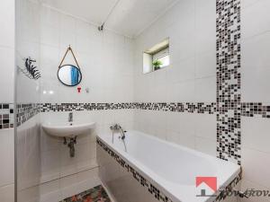 Prodej rodinného domu, Černuc, 126 m2