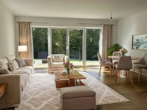 Prodej rodinného domu, Stříbrná Skalice, osada Na Hradcích, 158 m2