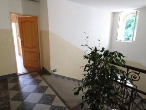 Pronájem bytu 2+1, Karlovy Vary, Pod Jelením skokem, 59 m2