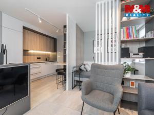 Prodej bytu 1+kk, Praha - Uhříněves, Oty Bubeníčka, 32 m2