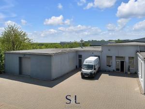 Prodej výrobních prostor, Milovice, Italská, 1819 m2