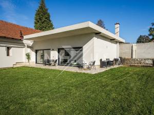 Prodej rodinného domu, Krakovany, 163 m2