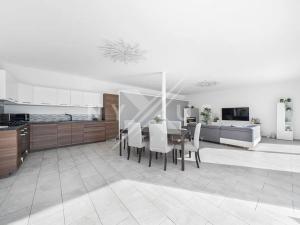 Prodej rodinného domu, Krakovany, 163 m2