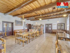 Prodej obchodního prostoru, Hradec Králové - Svinary, Podhůrská, 633 m2