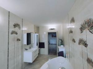 Prodej rodinného domu, Chýně, Ke Skále, 220 m2