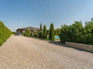 Prodej rodinného domu, Chýně, Ke Skále, 220 m2