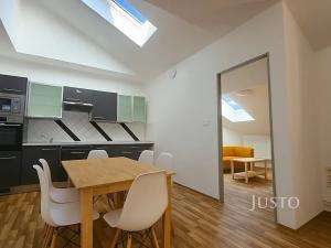 Prodej vícegeneračního domu, Písek, V Koutě, 786 m2