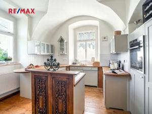 Prodej rodinného domu, Včelákov, 358 m2