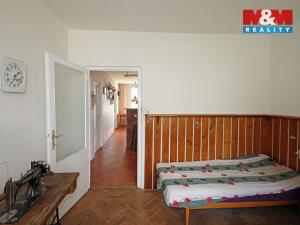 Prodej bytu 4+1, Karlovy Vary - Doubí, Modenská, 77 m2