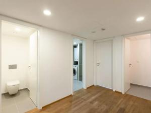 Pronájem bytu 3+kk, Praha - Bubeneč, Sochařská, 75 m2