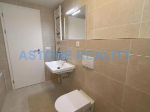 Pronájem bytu 2+kk, Praha - Vysočany, Smržových, 61 m2