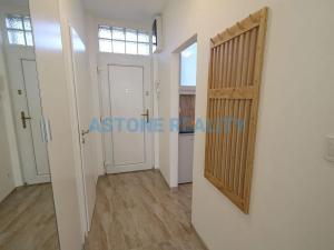 Pronájem bytu 2+kk, Praha - Libeň, U školičky, 43 m2