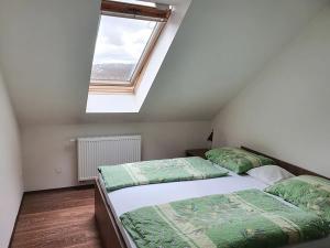 Pronájem bytu 2+kk, Zlín, Zadní luhy, 62 m2