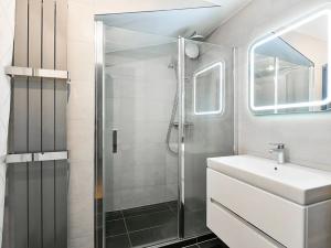 Pronájem bytu 3+kk, Praha - Bubeneč, Korunovační, 91 m2