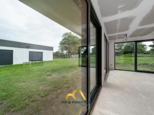 Prodej komerční nemovitosti, Doubravička, 195 m2