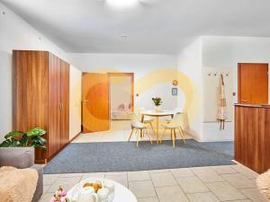 Prodej bytu 3+kk, Malonty, 68 m2