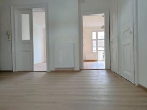 Pronájem bytu 2+1, Praha - Smíchov, Pecháčkova, 87 m2