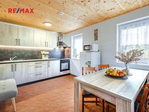 Pronájem chaty, Rodvínov, 73 m2