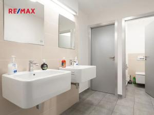 Pronájem kanceláře, Praha - Hodkovičky, Pod kopcem, 700 m2