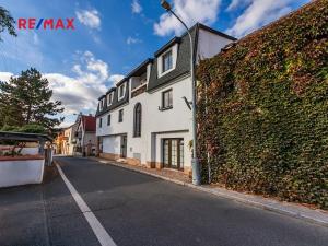 Prodej bytu 1+kk, Praha - Hlubočepy, Pod Žvahovem, 17 m2