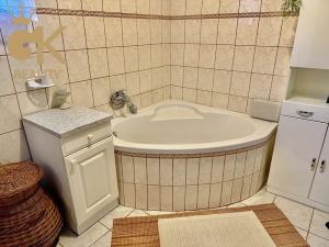 Prodej rodinného domu, Jakubov u Moravských Budějovic, 274 m2