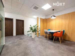 Pronájem obchodního prostoru, Pardubice, Na Spravedlnosti, 200 m2