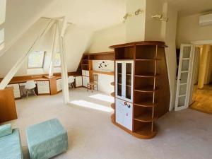 Pronájem bytu 3+1, Brno, Libušino údolí, 160 m2