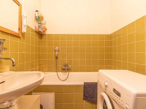 Pronájem bytu 1+1, Mladá Boleslav, náměstí Míru, 42 m2