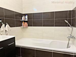 Pronájem bytu 2+kk, Brno, Novodvorská, 58 m2