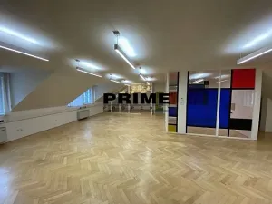 Pronájem kanceláře, Praha - Nové Město, Soukenická, 136 m2