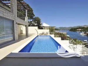 Prodej vily, Žrnovo, Chorvatsko, 240 m2