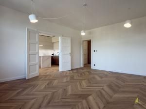 Pronájem bytu 3+kk, Praha - Libeň, Sokolovská, 93 m2