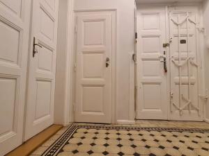 Pronájem bytu 2+1, Praha - Nové Město, Na výtoni, 85 m2