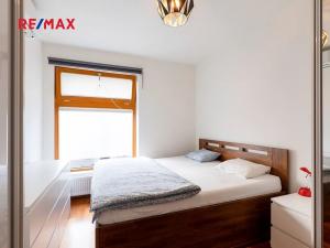 Pronájem bytu 2+kk, Praha - Holešovice, Komunardů, 68 m2