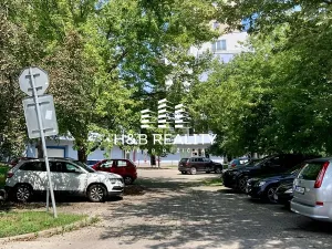 Prodej garážového stání, Praha - Motol, Kudrnova, 15 m2