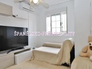 Prodej vily, Torrevieja, Španělsko, 90 m2