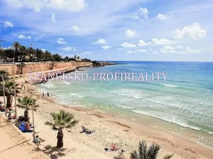 Prodej vily, Torrevieja, Španělsko, 116 m2