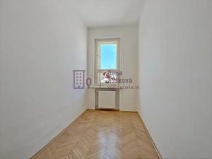 Pronájem bytu 3+1, Jindřichův Hradec, Komenského, 91 m2