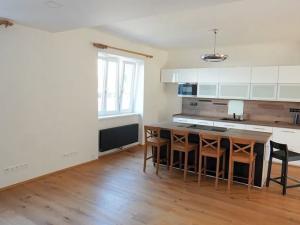 Pronájem rodinného domu, Praha - Záběhlice, Jižní II, 183 m2