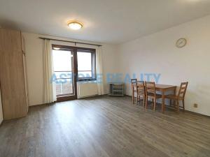 Pronájem bytu 1+kk, Praha - Hostivař, Švehlova, 35 m2