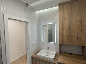 Pronájem bytu 2+1, Zlín, Věžové domy, 65 m2