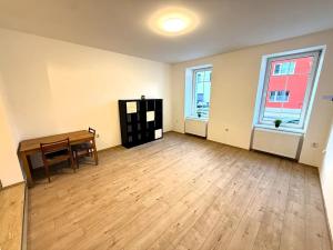 Pronájem bytu 2+kk, Brno, Obřanská, 60 m2