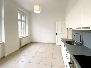 Pronájem bytu 3+1, Praha, 145 m2